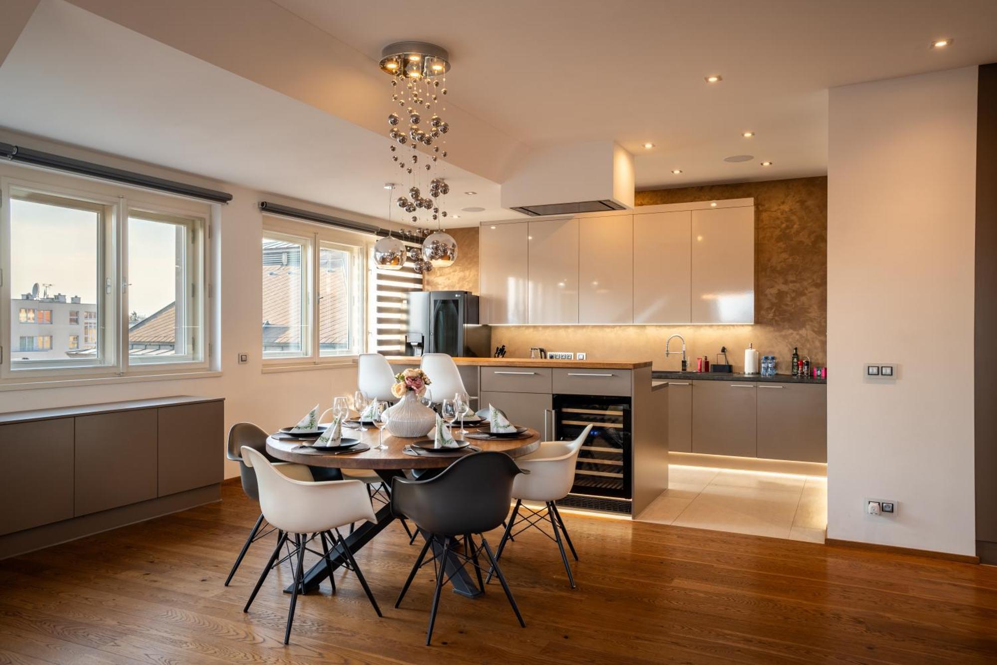 Luxury Rooftop Appartment With Fantastic Views Praga Esterno foto