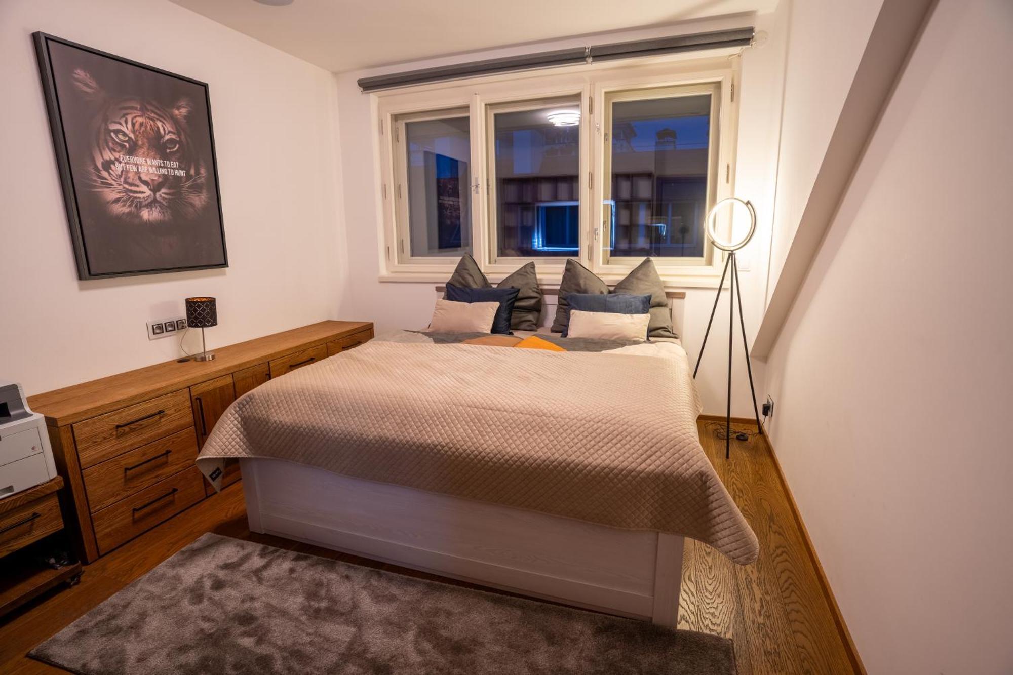 Luxury Rooftop Appartment With Fantastic Views Praga Esterno foto