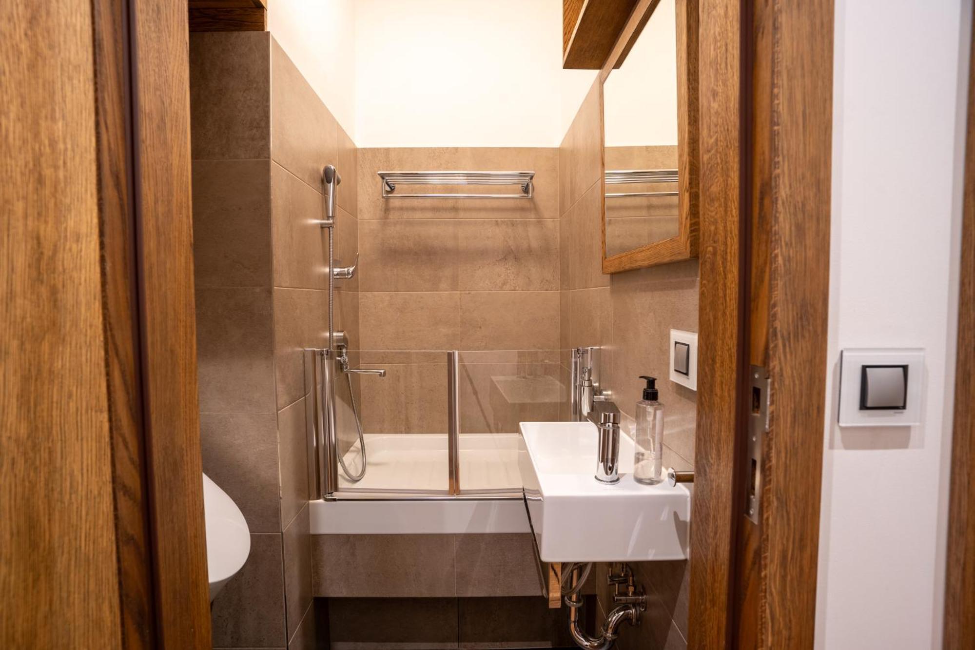 Luxury Rooftop Appartment With Fantastic Views Praga Esterno foto