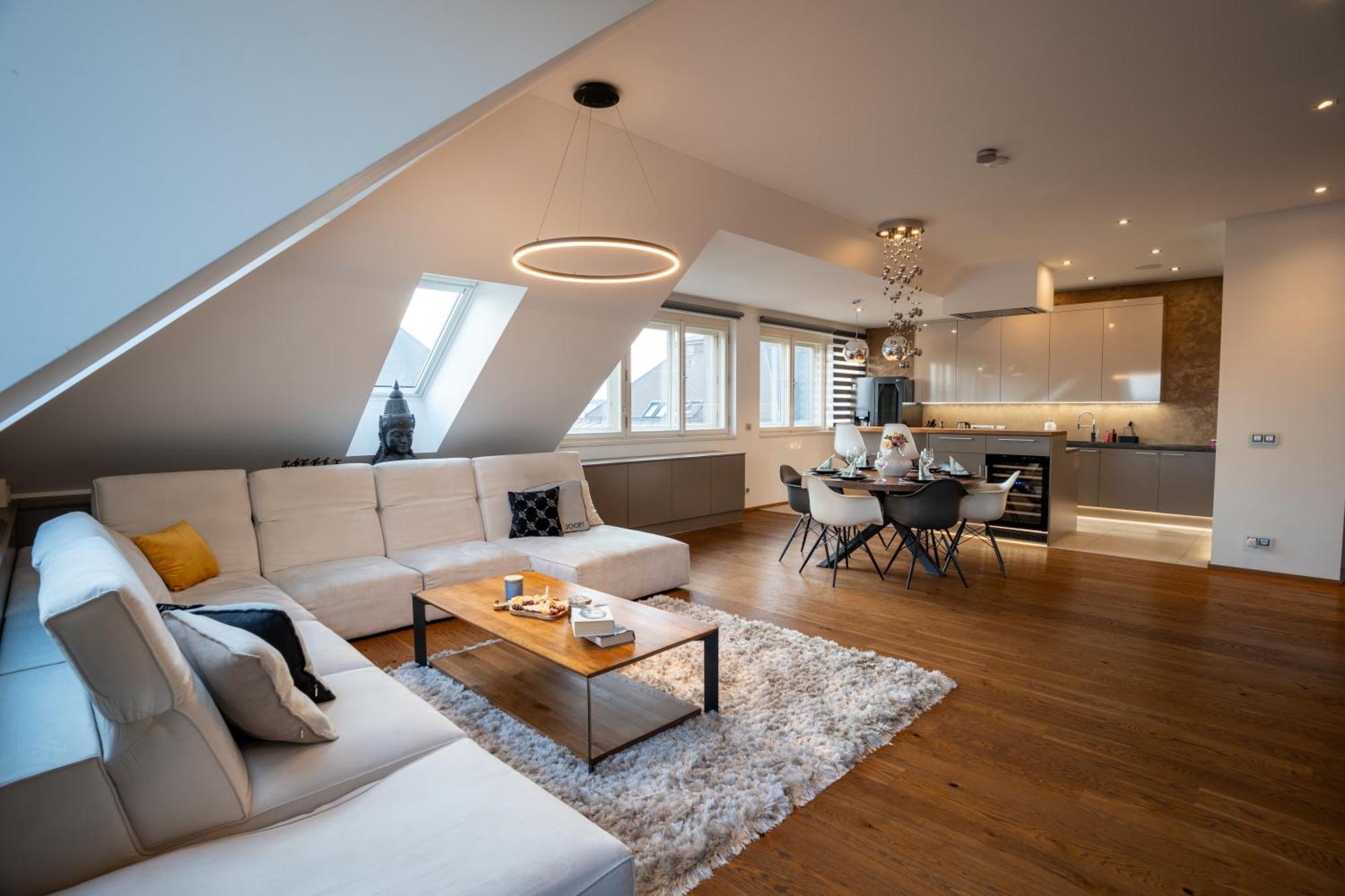 Luxury Rooftop Appartment With Fantastic Views Praga Esterno foto